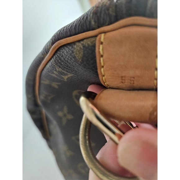 Authentic Louis Vuitton Keepall 55 Bandouliere with Strap #3750M - Picture 4 of 7